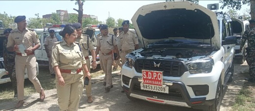 पुलिस केंद्र में वाहन परेड का निरीक्षण, उत्कृष्ट प्रदर्शन करने वाले चालक सम्मानित 